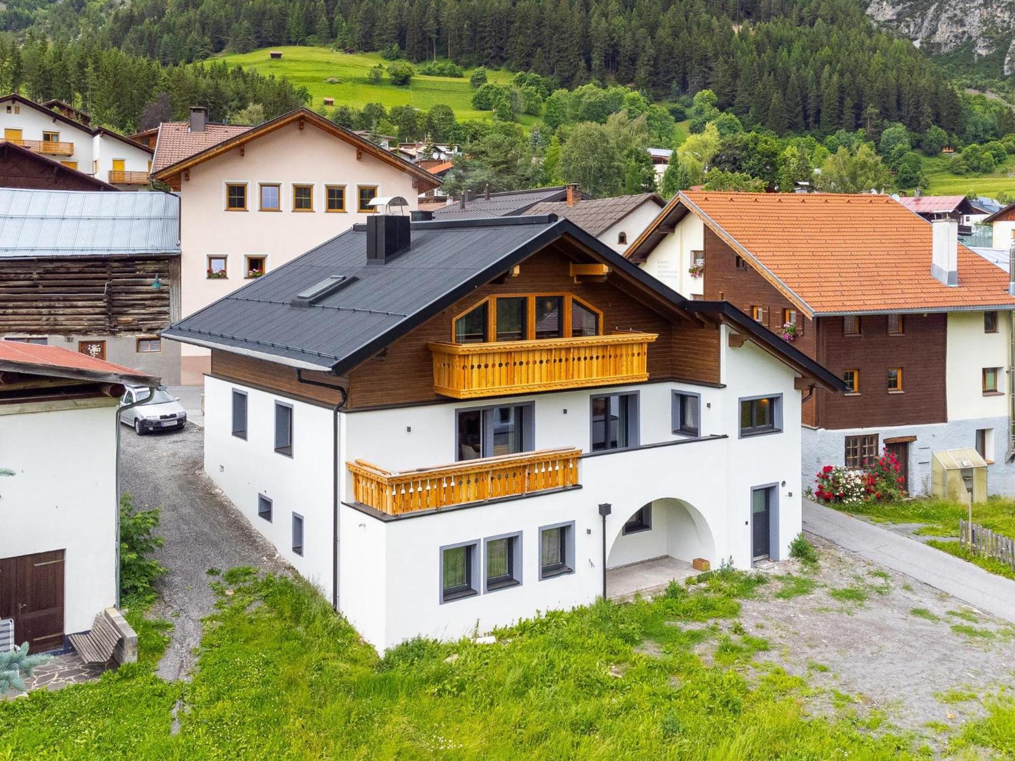 Alpenlodge Pettneu Lodge 2 Pettneu am Arlberg Dış mekan fotoğraf