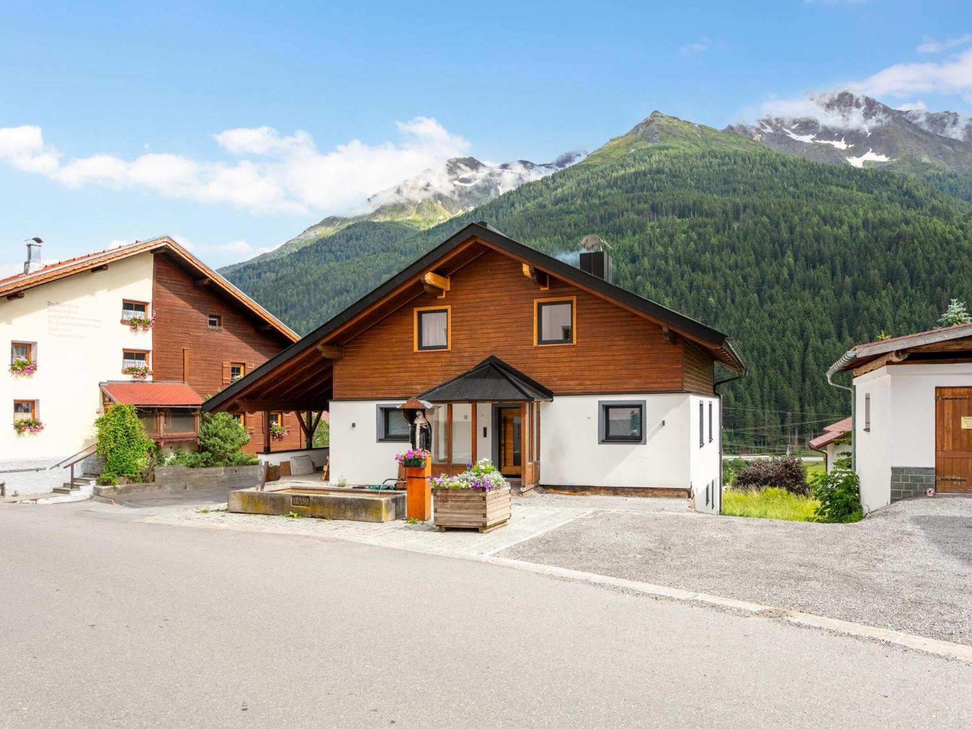 Alpenlodge Pettneu Lodge 2 Pettneu am Arlberg Dış mekan fotoğraf